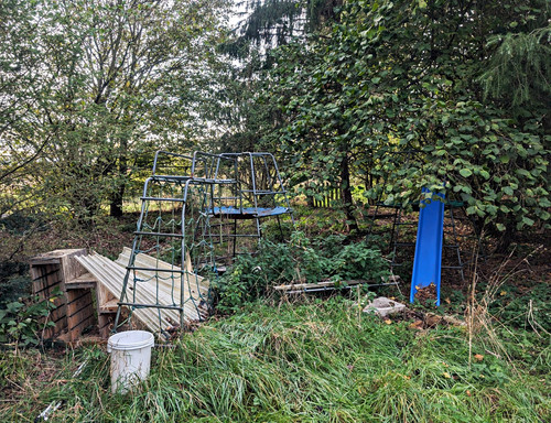 Metal climbing frame play - metal,